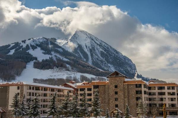 The Grand Lodge Hotel and Suites