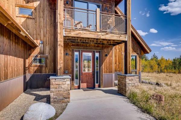 Beautiful Modern Mountain Home on Private Acreage - Limber Grove Lodge