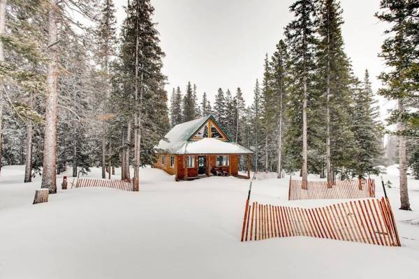 Comfy Mountain Cabin with Privacy and Great Views - Whimsical Hollow