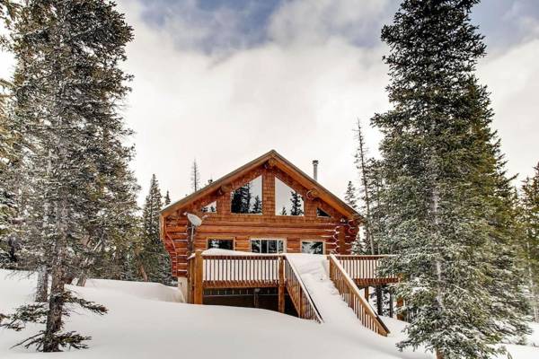 Stay at the Treeline with Fabulous Views! On Top of the World at Ptarmigan Lodge