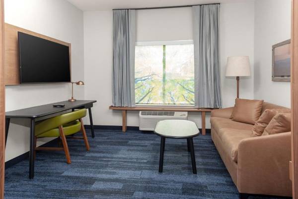 Fairfield Inn & Suites by Marriott Fort Collins South