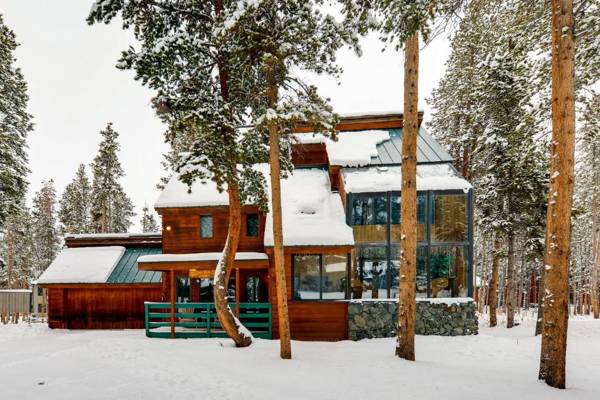 Four-Bedroom House at Red Feather with Sauna