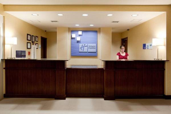 Holiday Inn Express Hotel & Suites Lamar