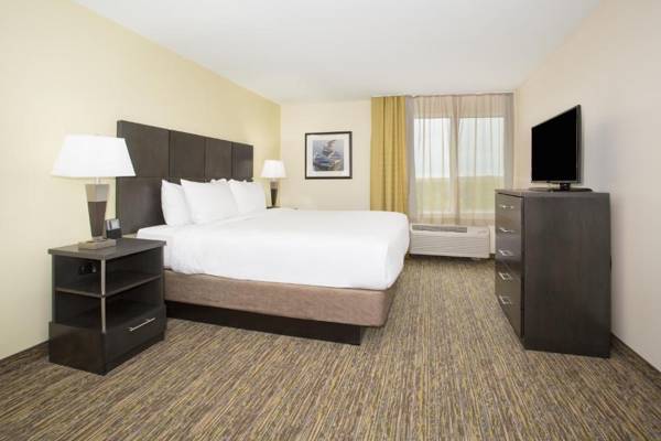 Candlewood Suites Longmont an IHG Hotel