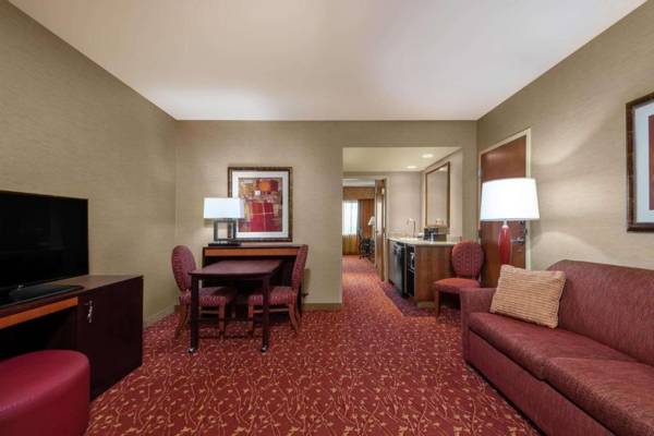 Embassy Suites Loveland Hotel Spa & Conference Center