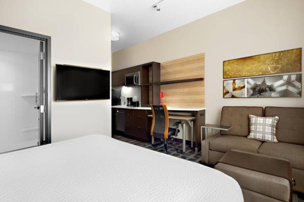 Workspace - TownePlace Suites by Marriott Loveland Fort Collins