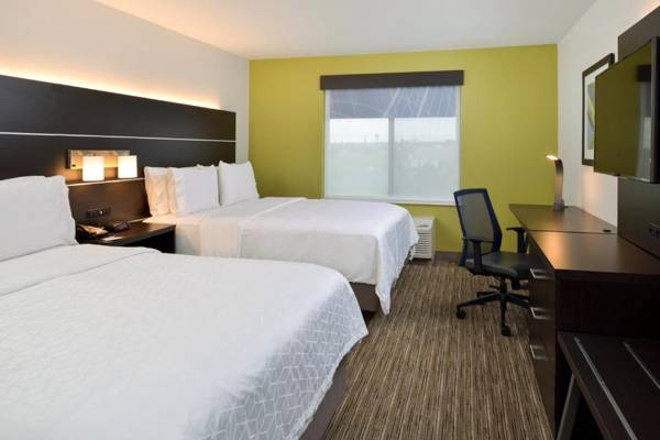 Workspace - Holiday Inn Express & Suites Pueblo an IHG Hotel