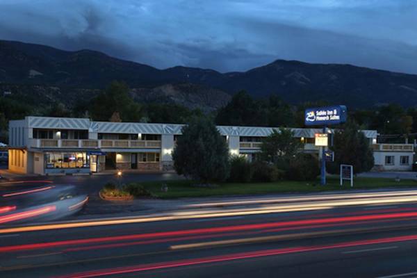 Salida Inn & Monarch Suites