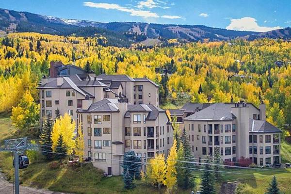 Snowmass Village 2 Bedroom at Chamonix Ski-in Ski-out