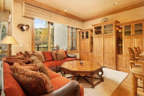 Snowmass Village Luxury 4 Bedroom at Owl Creek Townhome - Ski-in Ski-out