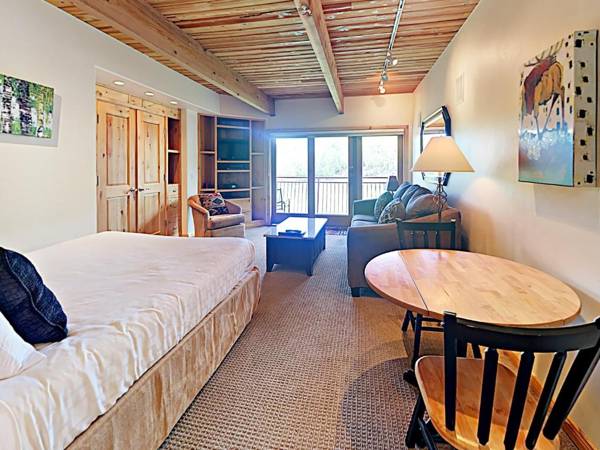 Timberline Condominium Studio Deluxe Unit 217