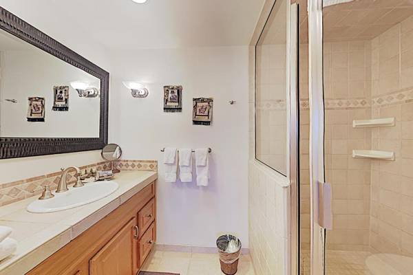 Timberline Condominiums 2 Bedroom Deluxe Unit B1D