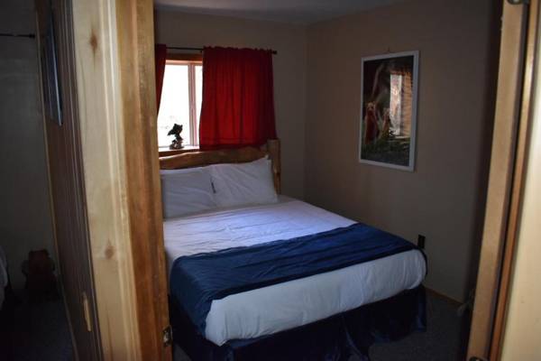 Ute Bluff Lodge Cabins & RV Park