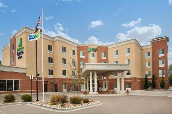 Holiday Inn Express & Suites Denver North - Thornton an IHG Hotel