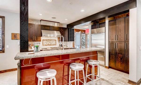 2030 Meadow Brook Lane Unit A