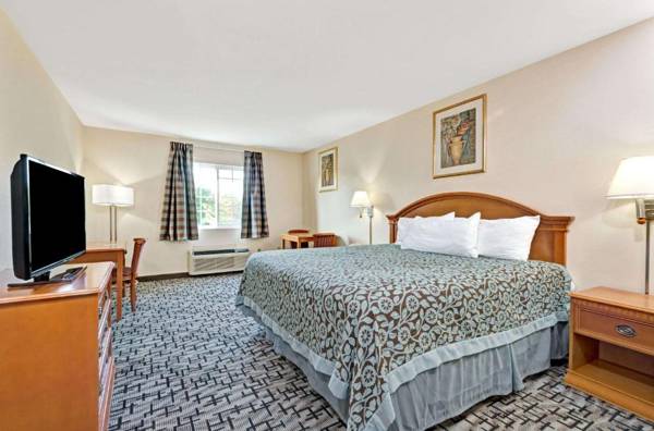 Days Inn by Wyndham Bethel - Danbury