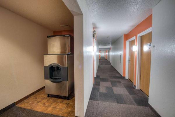 Motel 6-Branford CT - New Haven