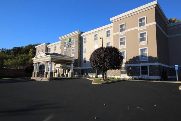 Holiday Inn Express Danbury I-84 an IHG Hotel