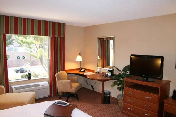 Workspace - Hampton Inn & Suites East Hartford