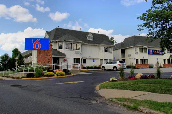 Motel 6-Enfield CT - Hartford