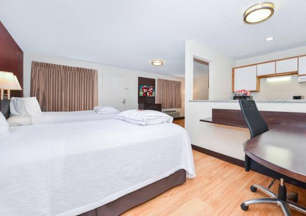 Workspace - Red Roof Inn PLUS+ & Suites Guilford
