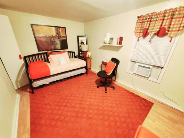Workspace - Room in Guest room - Fall Room 3min From Yale And Other Colleges
