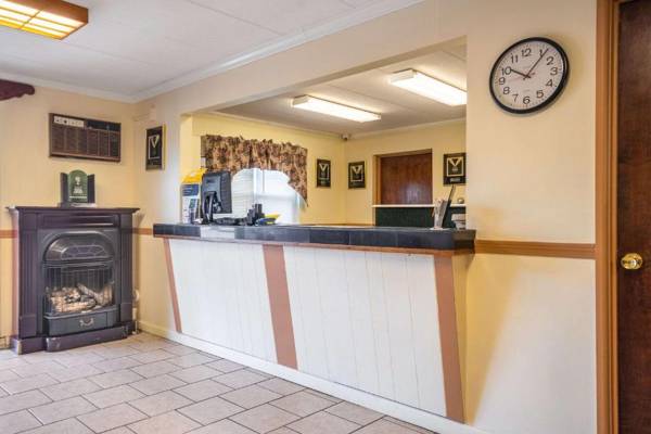 Econo Lodge Inn & Suites Windsor