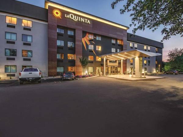 La Quinta by Wyndham Hartford Bradley Airport