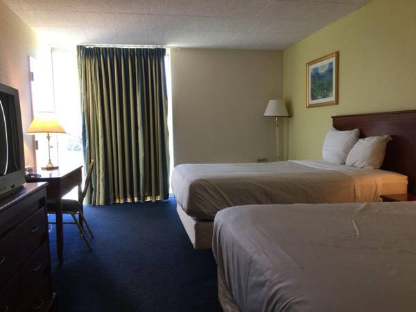 Ramada by Wyndham Windsor Locks (ex. Travelodge Bradley Airport)