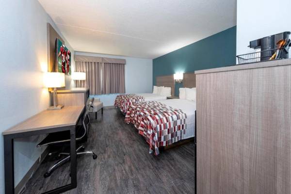 Workspace - Red Roof Inn & Suites Wilmington – New Castle