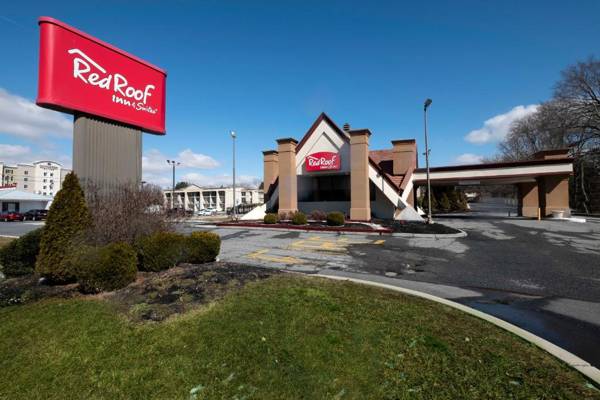 Red Roof Inn and Suites Newark - University