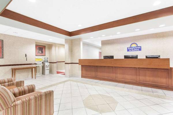 Days Inn & Suites by Wyndham Seaford