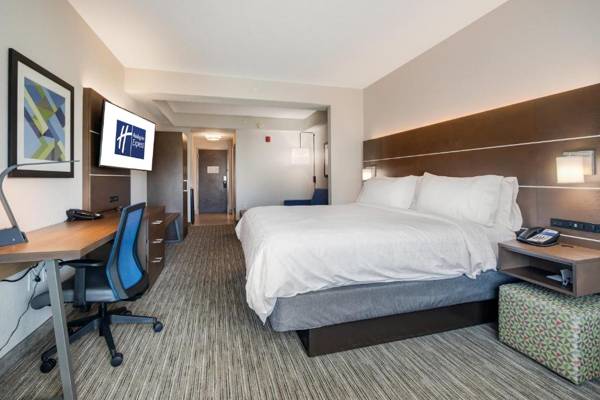 Workspace - Holiday Inn Express Hotel & Suites Orlando - Apopka an IHG Hotel
