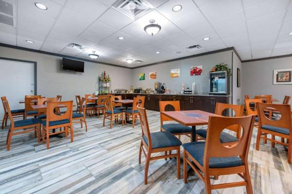 Quality Inn & Suites Brooksville I-75/Dade City