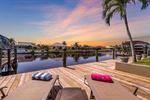 Stunning Outdoor Oasis with Heated Pool Kayaks & Spa - Villa Cape Sea Esta - Roelens Vacations