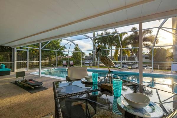 Direct Gulf Access & Heated Pool -Villa Hip Nautic - Roelens Vacations