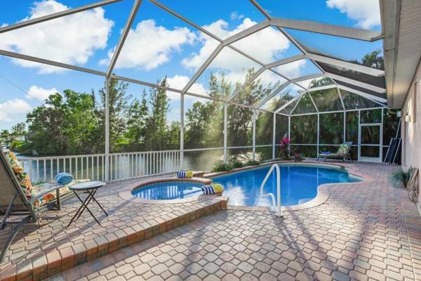 Villa Key Largo - Heated Pool & Spa Private Beach with Bicycles - Roelens Vacations