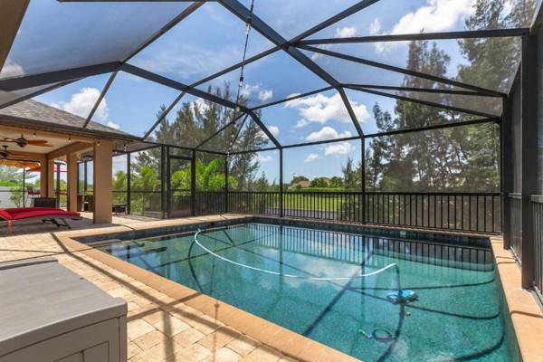 Private Waterfront Villa Heated Pool Pool Table Villa Heat Wave - Roelens Vacations