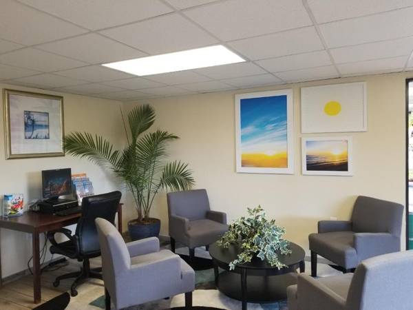 Workspace - Days Inn by Wyndham Clearwater/Central