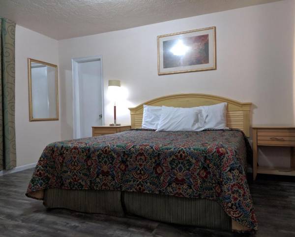 Travelers Inn - Clearwater