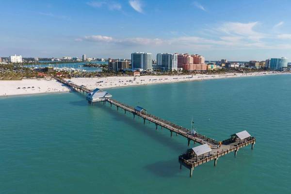 Wyndham Grand Clearwater Beach