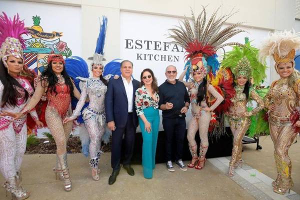 Eleven-Bedroom Disney Area Golf Resort Mansion