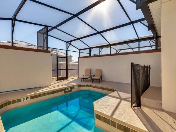 Marvelous 4 Bedroom w/ Screened Pool Close to Disney 1569