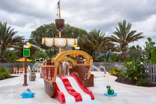 Splendid Four Bedroom Home w/ Pool @Festival 154