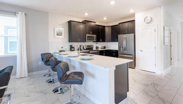 8817CBC - The Retreat at ChampoinsGate