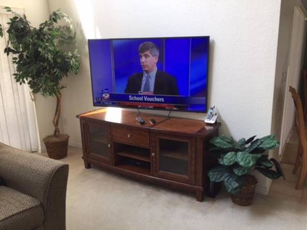 Christine's West Haven Vacation Home