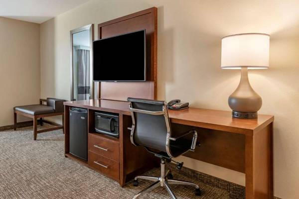 Workspace - Comfort Suites Daytona Beach - Speedway