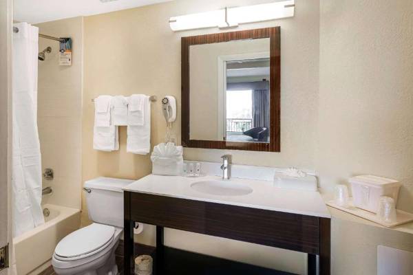 Boca Suites Deerfield Beach