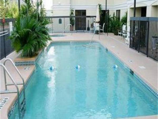 Holiday Inn Express Hotel & Suites Clearwater North/Dunedin