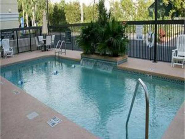 Holiday Inn Express Hotel & Suites Clearwater North/Dunedin